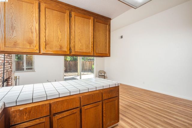 2802 Buttercup Ct, Antioch, CA 94531