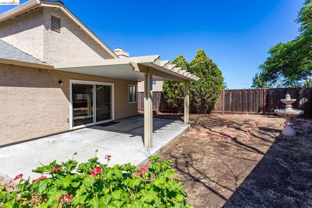 2802 Buttercup Ct, Antioch, CA 94531