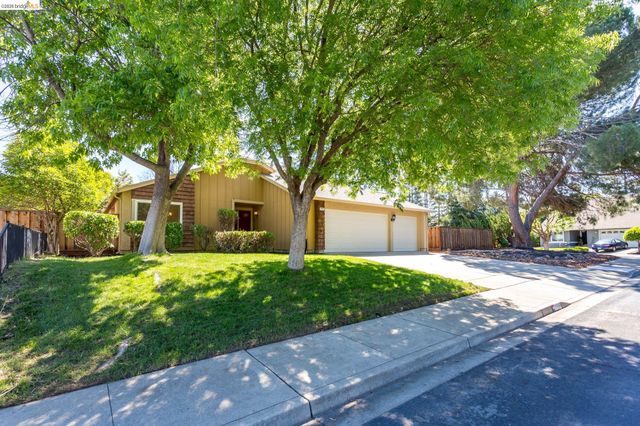 2802 Buttercup Ct, Antioch, CA 94531