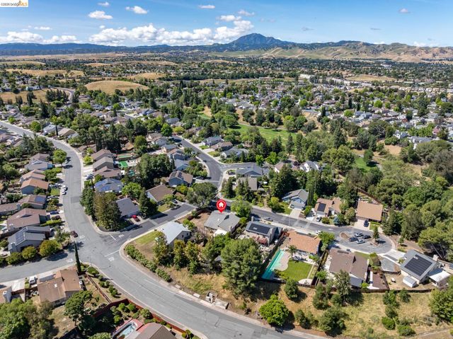 2802 Buttercup Ct, Antioch, CA 94531