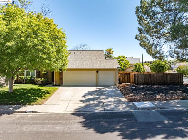 2802 Buttercup Ct, Antioch, CA 94531