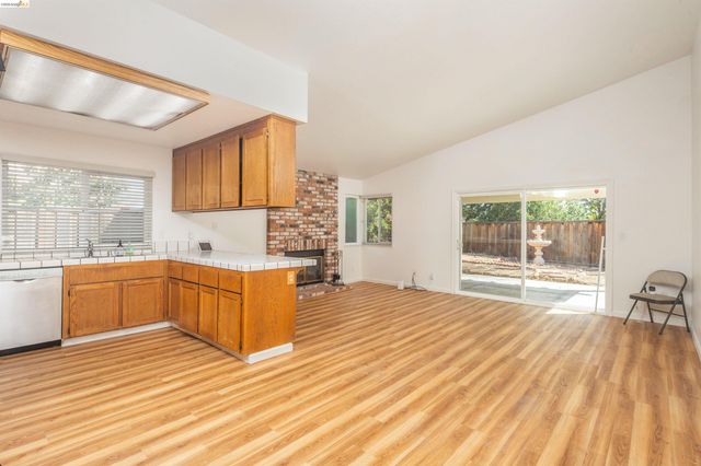 2802 Buttercup Ct, Antioch, CA 94531