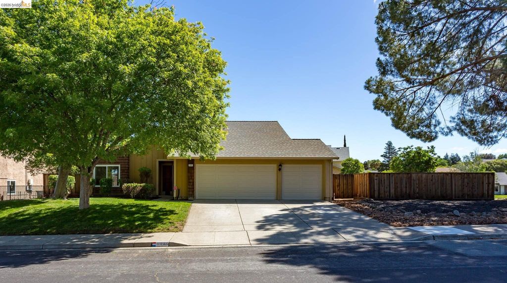 2802 Buttercup Ct, Antioch, CA 94531
