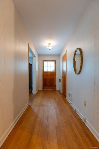 10 Degarmo Place, Poughkeepsie, NY 12601
