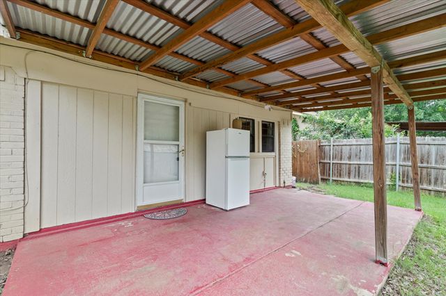 145 Price Drive, Lewisville, TX 75067