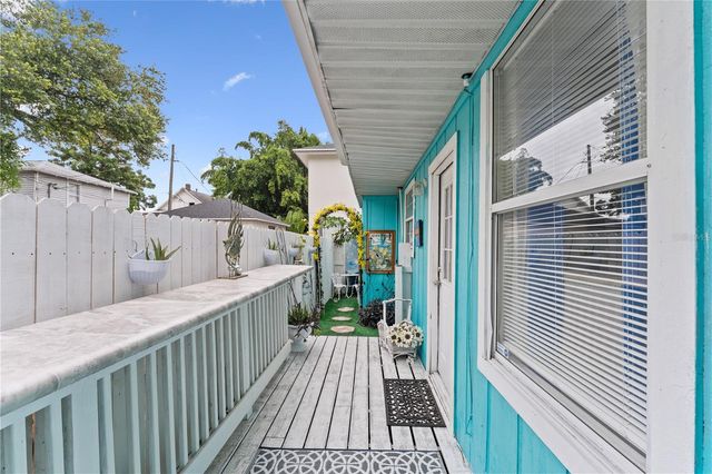 914 N 8TH STREET N 1, St Petersburg, FL 33701