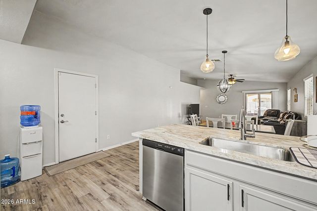 900 W BROADWAY Avenue 42, Apache Junction, AZ 85120