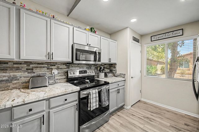 900 W BROADWAY Avenue 42, Apache Junction, AZ 85120