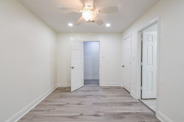 527 Fm 787 Road E, Cleveland, TX 77327