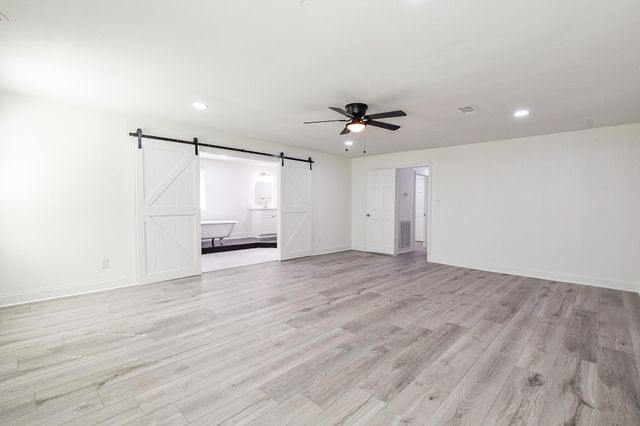 527 Fm 787 Road E, Cleveland, TX 77327