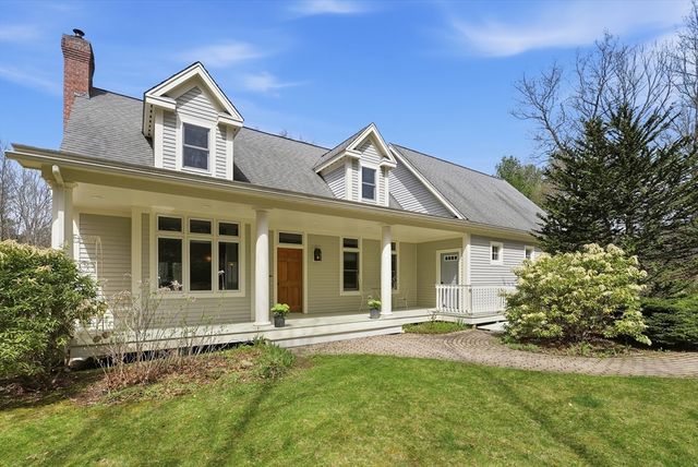 110 Turkey Hill Rd, Northampton, MA 01062