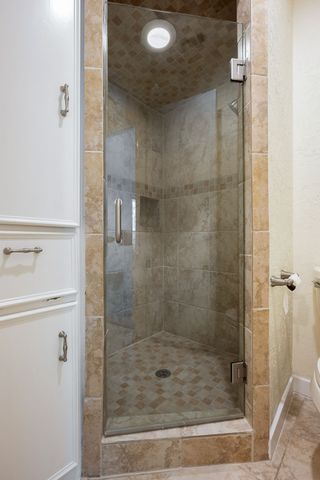 10521 Sandpiper Lane, Dallas, TX 75230