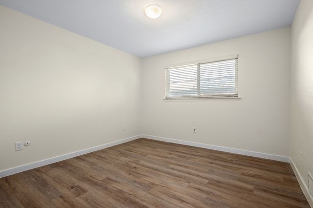 10521 Sandpiper Lane, Dallas, TX 75230