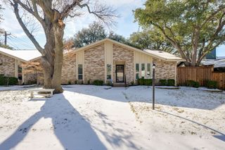 10521 Sandpiper Lane, Dallas, TX 75230