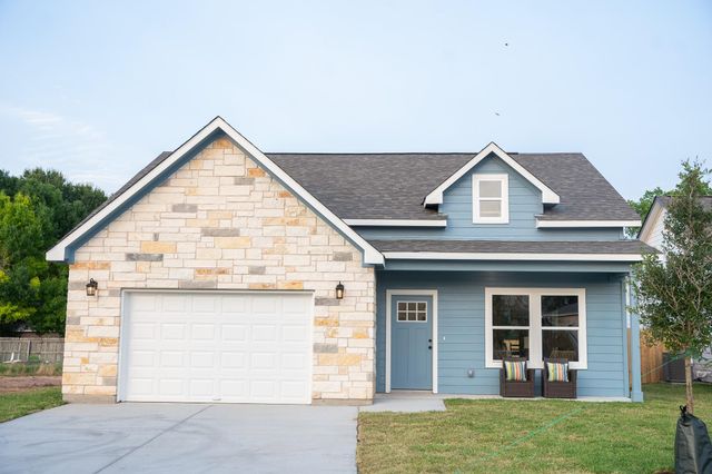306 String Prairie WAY, Smithville, TX 78957