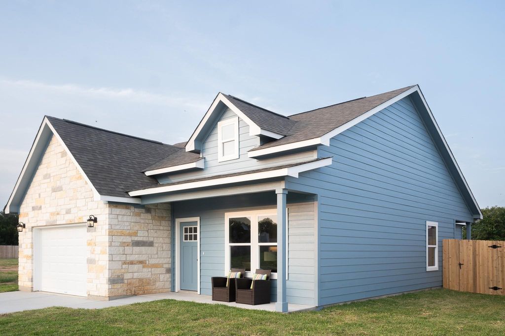 306 String Prairie WAY, Smithville, TX 78957