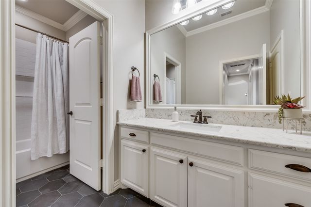 3801 Serendipity Hills Trail, Corinth, TX 76210