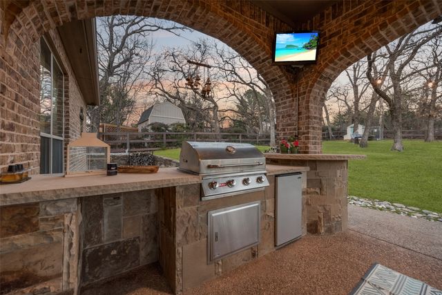 3801 Serendipity Hills Trail, Corinth, TX 76210