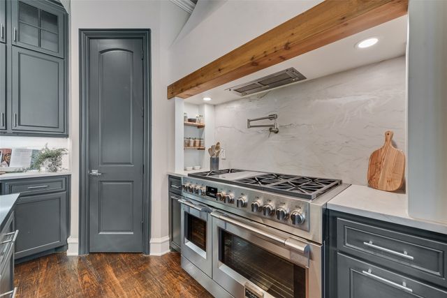 3801 Serendipity Hills Trail, Corinth, TX 76210