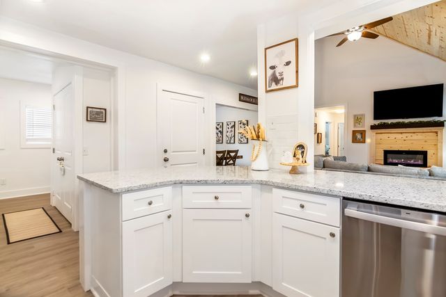 587 E Oak Trace, Jasper, GA 30143