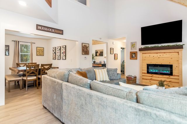 587 E Oak Trace, Jasper, GA 30143