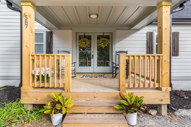 587 E Oak Trace, Jasper, GA 30143