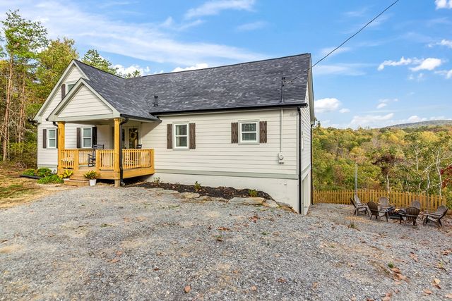 587 E Oak Trace, Jasper, GA 30143