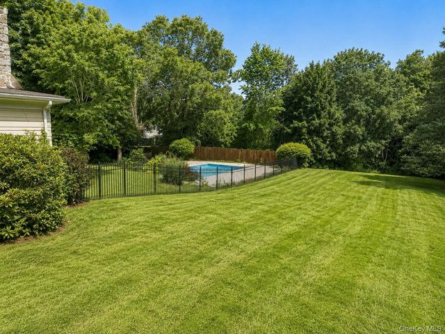 261 Cedar Cliff Road, Monroe, NY 10950