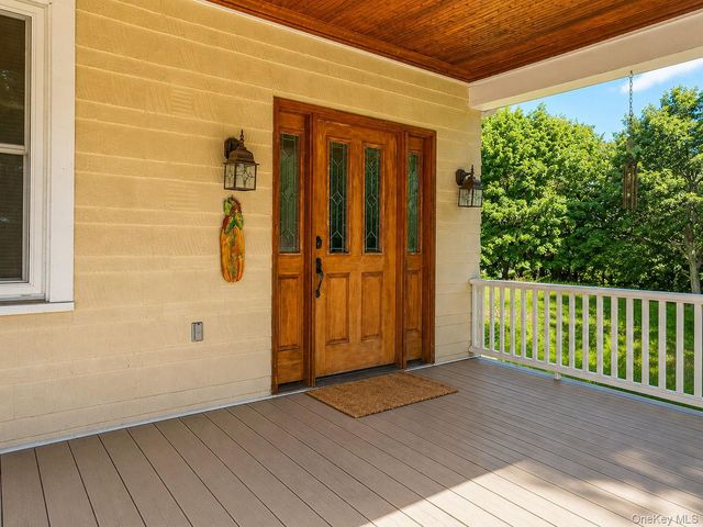 261 Cedar Cliff Road, Monroe, NY 10950
