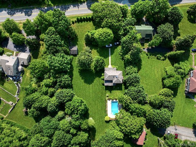 261 Cedar Cliff Road, Monroe, NY 10950