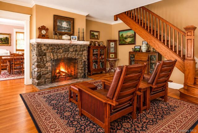 261 Cedar Cliff Road, Monroe, NY 10950