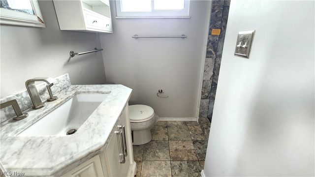 20051 Hillcrest Drive, Euclid, OH 44117