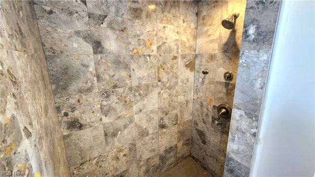 20051 Hillcrest Drive, Euclid, OH 44117