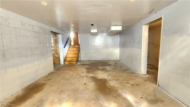 20051 Hillcrest Drive, Euclid, OH 44117