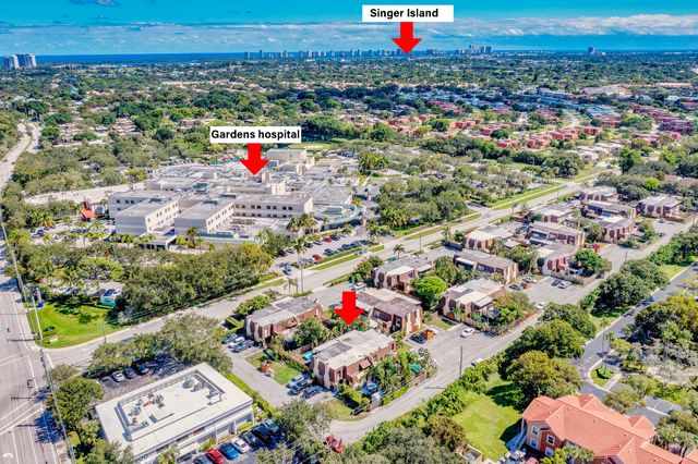 3530 E Gardens East Drive E B, Palm Beach Gardens, FL 33410