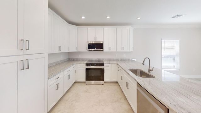 418 Easy Street, Sebastian, FL 32958