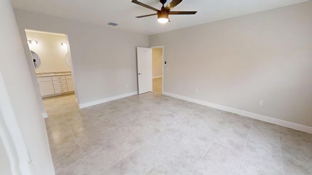 418 Easy Street, Sebastian, FL 32958