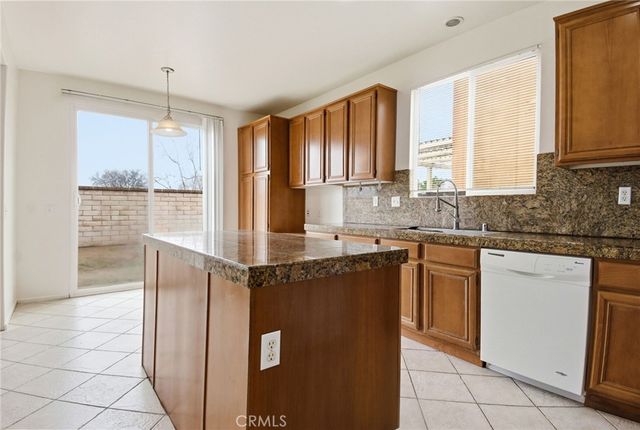 3860 Bella Isola, Perris, CA 92571