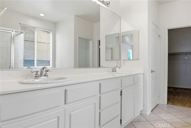 3860 Bella Isola, Perris, CA 92571