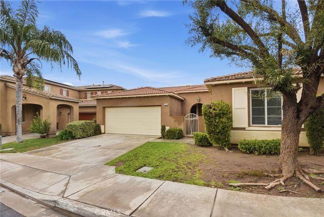 3860 Bella Isola, Perris, CA 92571