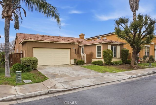 3860 Bella Isola, Perris, CA 92571