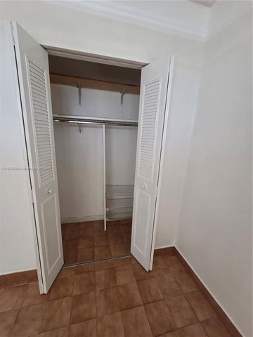 3640 NW 9th St 407, Miami, FL 33125