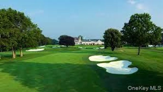 22 Olive Street, Lake Success, NY 11020