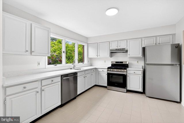 3 ASTOR CT, Princeton, NJ 08540