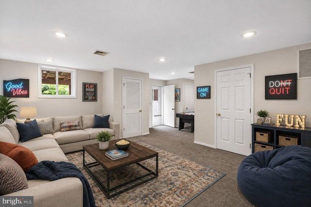 3 ASTOR CT, Princeton, NJ 08540