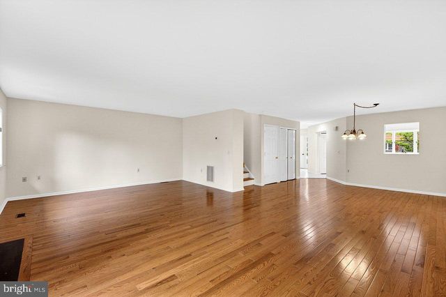3 ASTOR CT, Princeton, NJ 08540