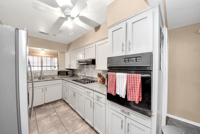 5846 Hirondel Street, Houston, TX 77033