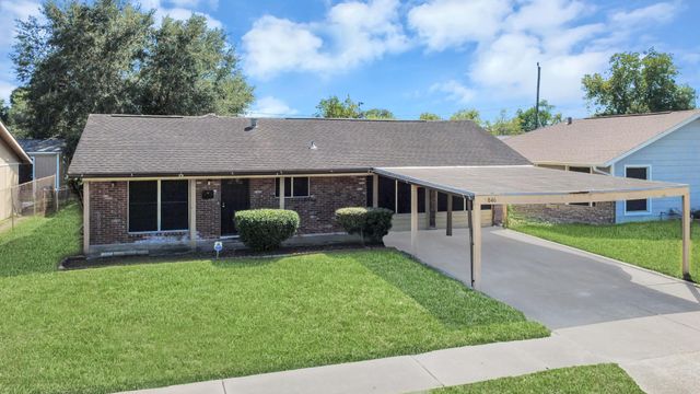 5846 Hirondel Street, Houston, TX 77033