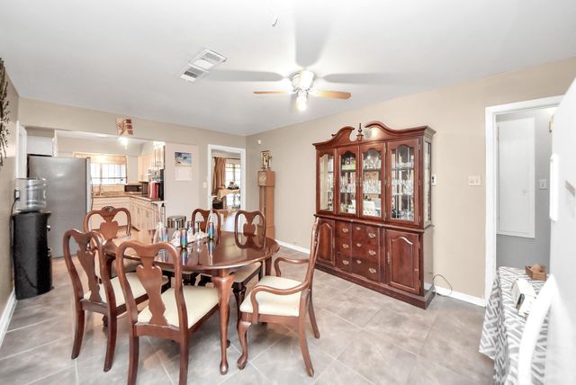 5846 Hirondel Street, Houston, TX 77033