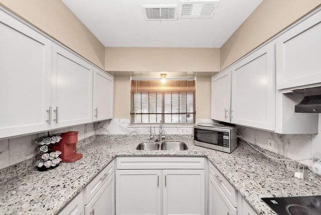 5846 Hirondel Street, Houston, TX 77033